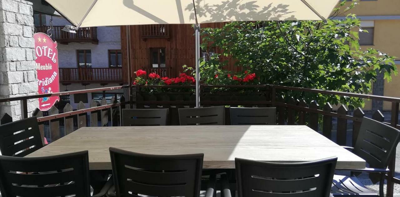 Hotel Meuble Meridiana Valtournenche Kültér fotó