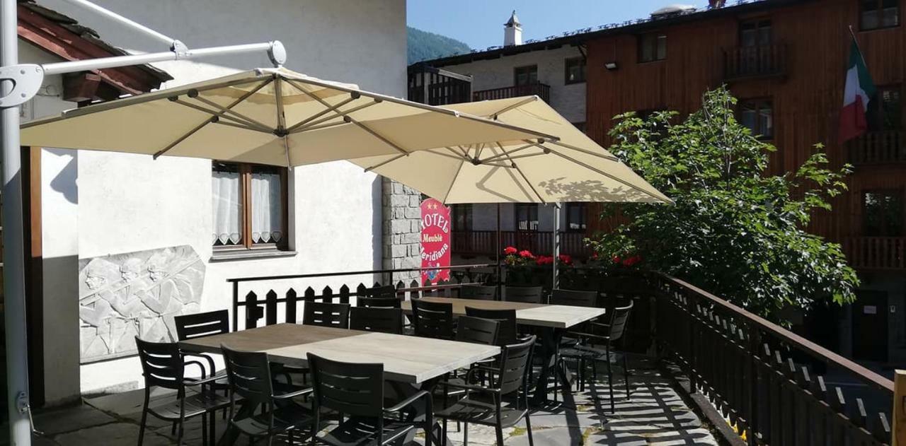 Hotel Meuble Meridiana Valtournenche Kültér fotó