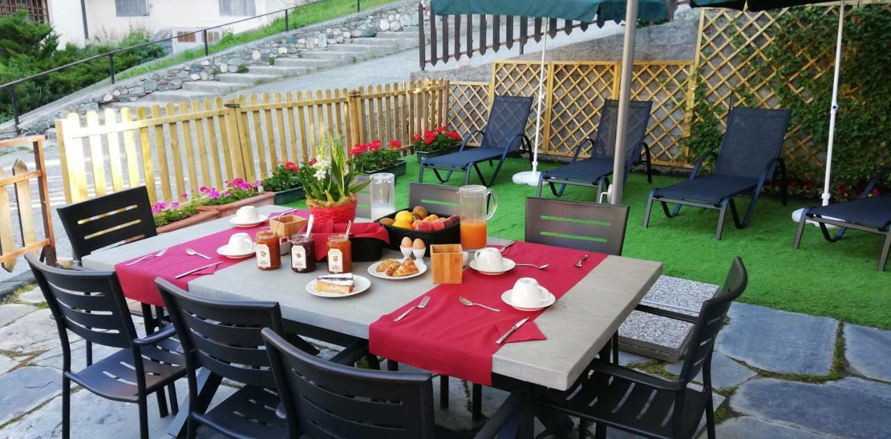 Hotel Meuble Meridiana Valtournenche Kültér fotó