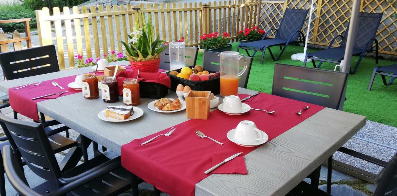 Hotel Meuble Meridiana Valtournenche Kültér fotó